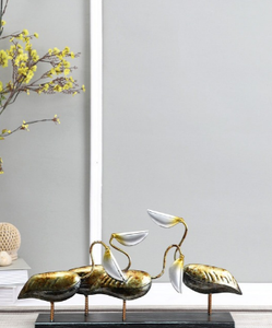 Mesa decorativa moderna de latón AK, Pelícano alegre con acabado marrón, adornos de exhibición para decoración de Hotel/decoración del hogar - Product Image 2