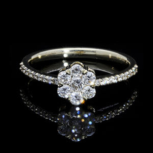 Elegante anillo de flor de racimo de diamantes naturales de oro de 14 quilates con piedras de corte redondo brillante y diseño delicado - Product Image 2