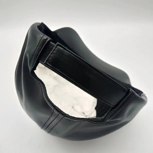 หมวกเบสบอลหนังแท้สำหรับผู้หญิงและผู้ชายปรับได้หมวกเมจิกเทปบังแดดบอร์ดไฟสีดำหมวกฮิปฮอปกลางแจ้งหมวกกีฬาสุดหรู - Product Image 2