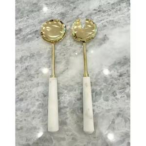 Serviette à salade en métal faite à la main cuillère et fourchette ustensiles de cuisine et service à salade de table avec poignée en résine noire - Product Image 5