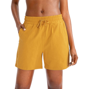 Vente en gros de shorts de course pour femmes à séchage rapide logo personnalisé style sport tissu respirant motif de poche à boutons grande taille - Product Image 3