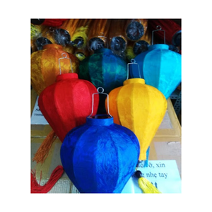Lampe décorative Lanterne en soie suspendue d'extérieur de qualité supérieure pour la décoration vintage du Vietnam 2024 - Product Image 1