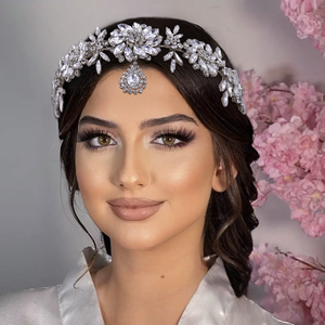 Tocado de Novia con Pedrería Plateada Bridella BHP404-S, Ajuste Cómodo para Bodas, Bailes de Graduación y Eventos Formales - Elegantes Flores de Pedrería - Product Image 6