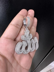 Pendentif Charme Personnalisé RB Gems, Style Hip Hop, Plaqué Or, avec Diamants VVS Sertis en Canal, Certifié IGI, Motif Dessin Animé Chrétien 3D - Product Image 3