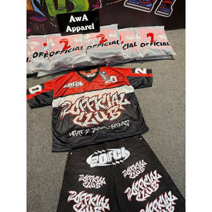 เซ็ตเสื้อยืดและกางเกงขาสั้นของผู้ชายชุดเสื้อผ้าแนวสตรีทสำหรับผู้ชายเสื้อพลอยเทียมทำโลโก้ตามสั่ง - Product Image 3