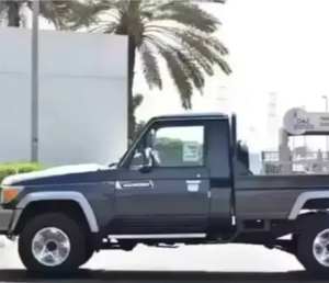 Recién Usado para Toyota Land Cruiser 79 LC 4 5 D4D LX V8 Cabina Sencilla 4x4 Camioneta Cuero Volante a la Izquierda Marca Alfa Romeo - Product Image 2