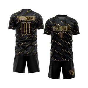 Fournisseur d'uniformes de football personnalisés par sublimation, fabrication directe en usine au Pakistan, production en gros pour vêtements imprimés, respirants et légers - Product Image 6