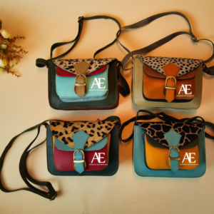 ใหม่รีไซเคิลหนังCrossbodyกระเป๋าHandcraftedผู้หญิงพิมพ์สัตว์ขนสัตว์Stubbyสีกระเป๋าหนังรีไซเคิลไหล่กระเป๋า - Product Image 1