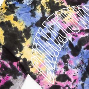   T-shirt Tie Dye 100% Coton Tricoté à Motif Uni avec Étiquette Personnalisée Imprimée, Respirant et Doté d'un Logo - Product Image 3