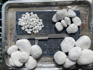 Pierres de galets de gravier blanc dégringolé écaillage marbre meilleur vendeur oeuf pierre neige naturelle fournisseur de roche blanche - Product Image 4