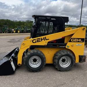 รถตักล้อยาง GEHL R220 สำหรับขาย - Product Image 1