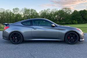 HYUNDAI GENESIS COUPE 3.8 TRACK EDITION 2011 USADO, VOLANTE A LA IZQUIERDA/DERECHA - Product Image 2