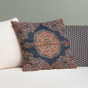 Cojín Estampado Botanical Bliss - Cojín Único, Suave, Acogedor, Hecho a Mano, Funda + Relleno - Product Image 3