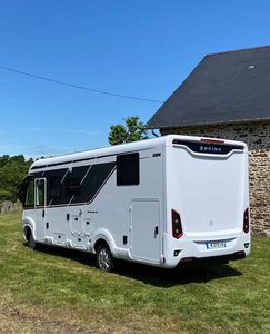 Autocaravana de Alta Calidad y Bajo Costo para Viajes y Campamentos al Aire Libre Disponible - Product Image 5