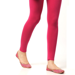 Nueva llegada de calidad superior Leggings de yoga para mujer Cintura elástica con precio barato exclusivo El mejor material Leggings de yoga con precio bajo - Product Image 2