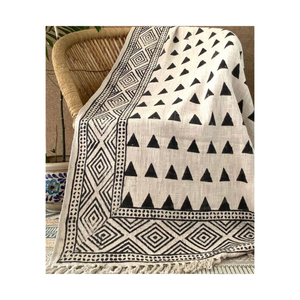 Manta de Salón Ligera de Mezcla de Lino y Bambú Pompom Cream, 50x70 Pulgadas, Suave y con Caída, ISO 9001, India, para Compradores que Buscan un Uso Diario Fácil - Product Image 3