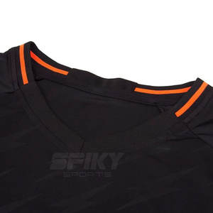 2025 Camisetas de fútbol con logotipo personalizado Impresión de uniforme Camiseta de fútbol personalizada para hombres Ropa de fútbol del equipo - Product Image 3