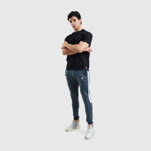 เสื้อยืดคอตตอน 100% รุ่น Front Signature สีดำ ผ้าเจอร์ซีย์ 280 กรัม พร้อมโลโก้ปัก ลายสกรีน และเสื้อยืดพิมพ์ลายซิลค์สกรีน - Product Image 4