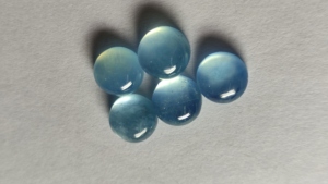 Personalizado Azul Aguamarina parte posterior plana 8mm piedras de cuarzo lechoso Natural facetado corte brillante forma redonda India suministro a granel - Product Image 2