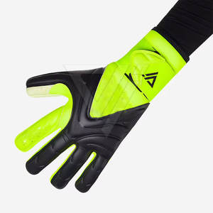 Gants de gardien de but en latex respirant de qualité supérieure, nouveau design, avec sangle de poignet réglable et fermeture auto-agrippante antidérapante pour hommes - Product Image 3