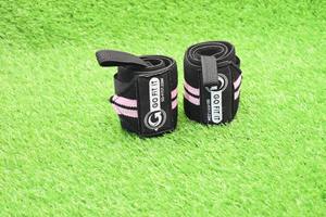 Muñequera Deportiva para Levantamiento de Pesas, Cross Training, Fitness, Neopreno Elástico Acolchado, Soporte para Pulgar, Antideslizante, Ligero, Forma de 8 - Product Image 3