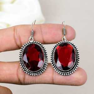 Boucles d'oreilles grenat Fiery Mozambique en argent 925 bijoux faits à la main en pierres précieuses rouge foncé pour femmes gracieuses - Product Image 2