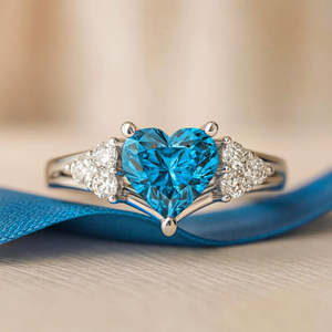 Anillo de Diamantes Azul Real Zarkan, Platino Marcado de 14k, Corte Radiante, Gema Geométrica, Anillo de Compromiso - Product Image 2