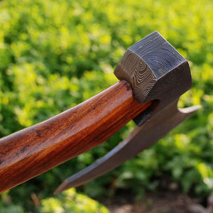 Hacha Industrial de Espiga Plana con Empuñadura Equilibrada, Hoja de Acero Forjado, Filo de Corte Resistente para Caza y Camping al Aire Libre, Garantía de 3 Años - Product Image 4