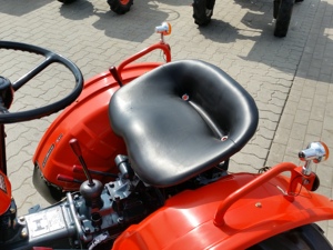 Fourniture d'usine neuve et d'occasion pour le tracteur agricole Kubota B7000 20hp 4x4 bonne machine agricole en cours d'exécution - Product Image 4