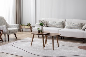 Ensemble de tables basses en noyer, style moderne du milieu du siècle, ensemble de tables d'appoint rondes en bois, ensemble de tables gigognes, ensemble de présentoirs minimaliste - Product Image 2