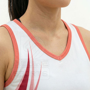 Uniforme de Netball Moderno y Elegante con Estampado para Entrenamiento Profesional y Juegos, 100% Poliéster, Secado Rápido, Duradero y Transpirable - Product Image 3