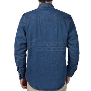 Service OEM de vente en gros de chemise en jean pour hommes de meilleur design chemise en jean pour hommes de couleur personnalisée légère - Product Image 4