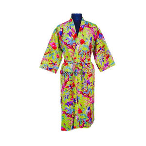 Kimono Largo de Mujer 100% Algodón, Ecológico, con Estampado Floral Kantha, Túnica de Invierno, Tejido Étnico Tradicional Indio Hecho a Mano, Cuello en V - Product Image 2