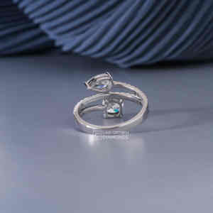 Anillo de Diamantes Cultivados en Laboratorio con Corte Pera y Redondo en Oro Blanco de 14 Quilates para Mujer, Joyería de Lujo con 43 Piedras, Regalo de Aniversario, 1.88 g - Product Image 6