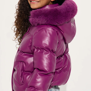 Cuello alto con capucha de tela ligera pero aislada con capucha/chaqueta acolchada con cierre de botón frontal colores y tamaños personalizados - Product Image 3