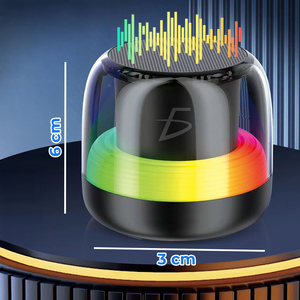 Haut-parleur portable mini d'extérieur avec lumières LED RGB et son surround 360°, communication USB et AUX, alimentation par batterie DC pour les fêtes - Product Image 4