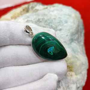 Pendentif en malachite naturelle AAA, collier en argent sterling 925 fait main avec pierres précieuses, bijou statement, cadeau H.A. Gems Unisex - Product Image 5