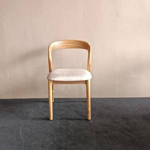 Sillas de comedor ELISSA de diseño escandinavo sin brazos para muebles del hogar por Rachel Natalie - Product Image 1