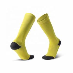 Factory Supply Custom Design Novelty Football <b>Grip</b> <b>Socks</b> Pink Anti Slip Soccer Football <b>Socks</b> For Men - Product Image 4
