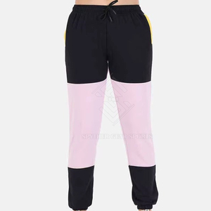 Ensemble de survêtement pour femme, design tendance, matériau de qualité supérieure, tissu doux, confortable, coupe élégante, léger, décontracté et actif - Product Image 4