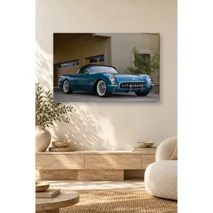 Impression sur toile de la Corvette classique bleue Fida devant le garage - Product Image 1