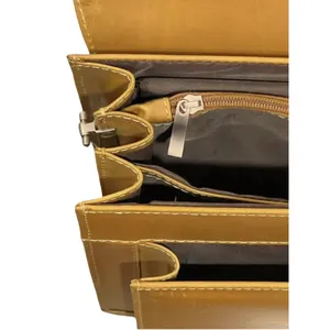 Maletín Premium con Cierre Elegante y Dos Bolsillos Delanteros - Product Image 3