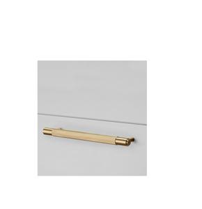 Grande poignée ornementale en laiton massif conçue pour les intérieurs de maison de luxe avec des meubles sur mesure influencés par le patrimoine - Product Image 6