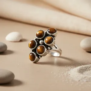 Bague en argent 925 pour femme avec œil de tigre - Bijou tendance prêt à offrir - Product Image 1