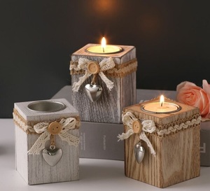 Bougeoir en bois rustique de luxe ajoute un attrait sophistiqué et une atmosphère chaleureuse aux tables à manger et aux maisons de vacances - Product Image 2