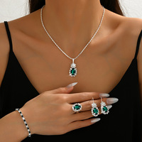 Ensemble de bijoux pour femmes, collier, bague et bracelet en alliage plaqué or, style européen américain, avec cristaux et strass en forme de goutte d'eau, cadeau pour femmes