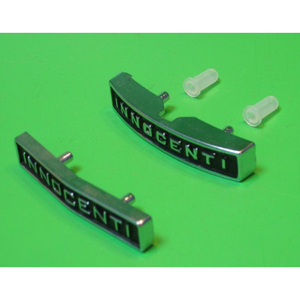Tapa de fijación de plástico pequeña para insignias de los modelos Lambretta Special GP DL J y Lui. - Product Image 1