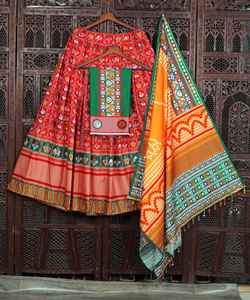 New Superhit Fully Stitched Faux Georgette Bandhani Print <b>Shrugs</b> Exclusive Embroidery Work Trending Party Wear Lehenga Choli - Product Image 4