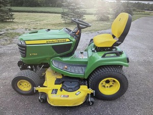 Tracteur de pelouse John 2020 pour Deere X750 d'occasion à vendre - Product Image 2