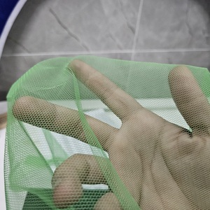 Polyester lưới dệt kim đồng bằng nhuộm váy vải tuyn vải dệt nguyên liệu chất lượng cao nhẹ váy lưới chống muỗi 32gsm - Product Image 3